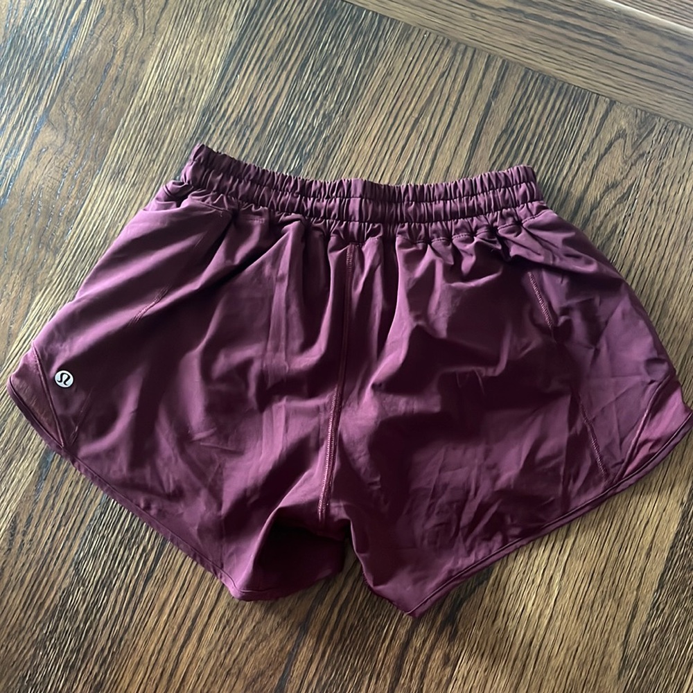 Lululemon maroon hotty hot size 4